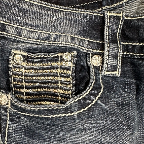 Miss Me Booty Bling Jeans Size 27 – Rhinestone Pockets, Low Rise, Y2K Vibes 💎 - Picture 10 of 10